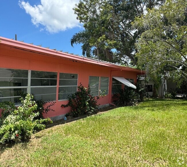 Building Photo - Spacious 2-Bed/2-Bath Mobile Home for Rent!