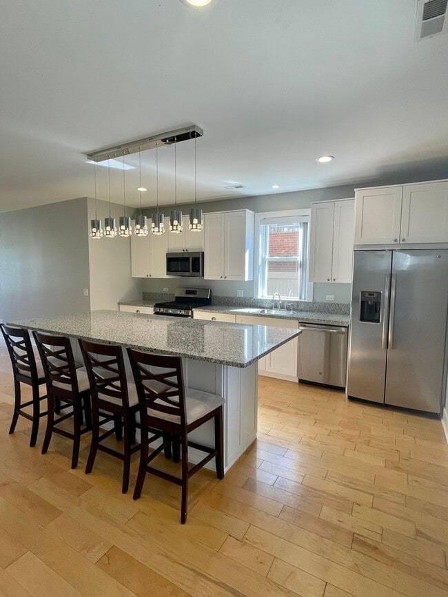 Photo - 1986 Pine St Unidad 1