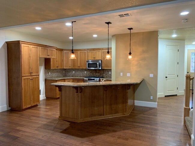 Photo - COMING SOON! GORGEOUS Townhome...  LOCATION , LOCATION near Peace Health Hospital