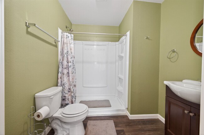 Photo - 709 Center St