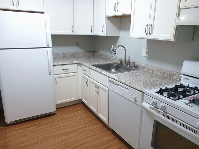 Photo - 1701 Smith St Unit 1701 Smith 302