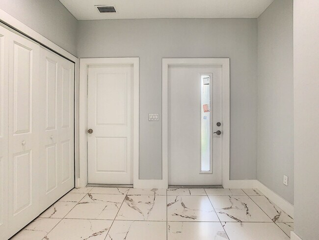 Photo - 5237 Jennings St