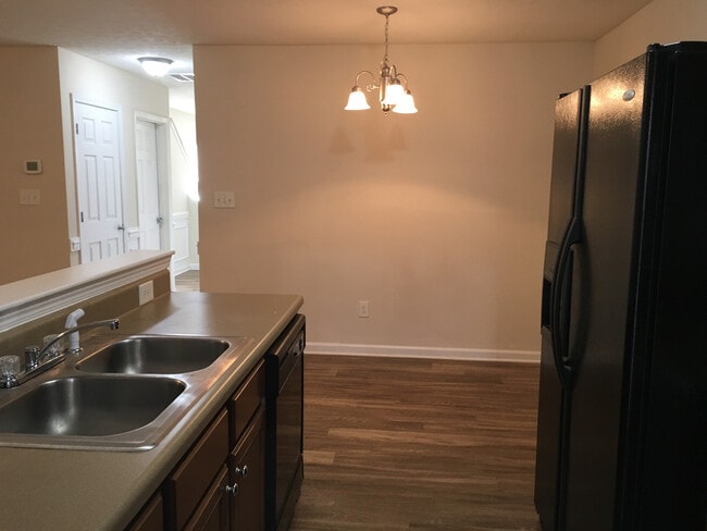 Photo - Available Now!  Limited time rent special....