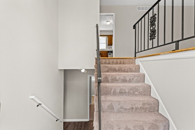 Photo - 1932 Mint Julep Ln