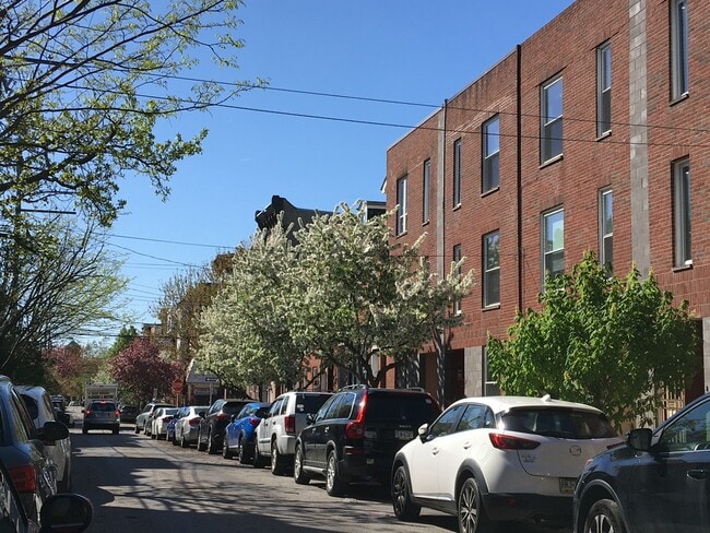 available 9/1/2022 - 329 Catharine St Unit 1