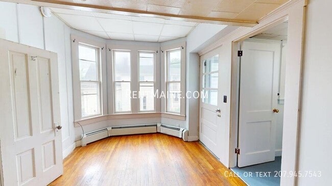 Photo - 200 Center St Unit 3