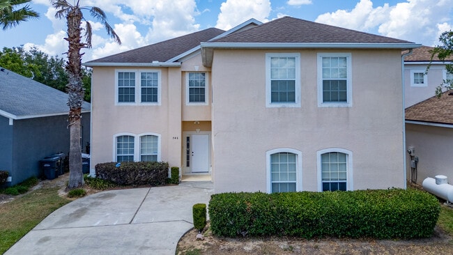 Photo - 746 Lockbreeze Dr