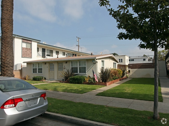 Building Photo - 1437-1443 9th St Rental