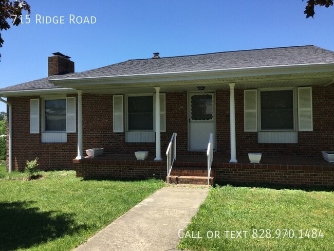 Photo - 715 Ridge Rd