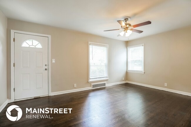 Photo - 3101 NE 56th St