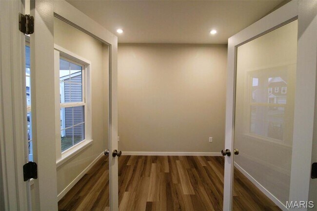 Photo - 331 Dalriada Blvd