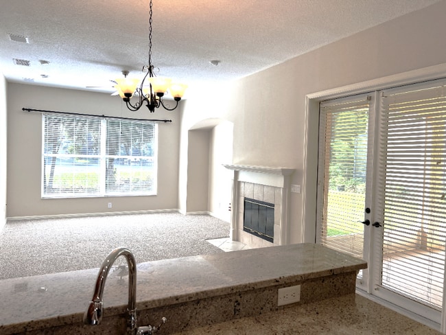 Photo - 708 Lakeworth Cir