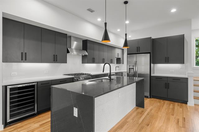 Photo - 3608 San Jacinto St Unidad 104