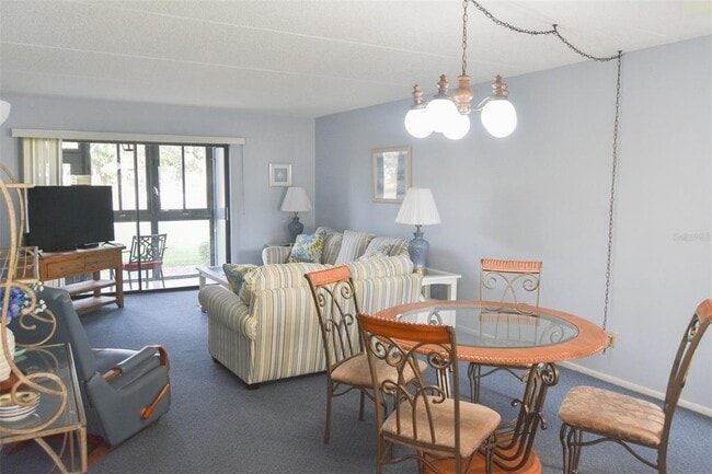 Photo - 111 Cypress Ct Unit 111