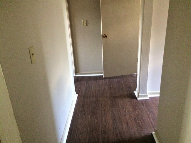 Photo - 2 Bedroom / 1 Bath Apartment Johnson City, TN