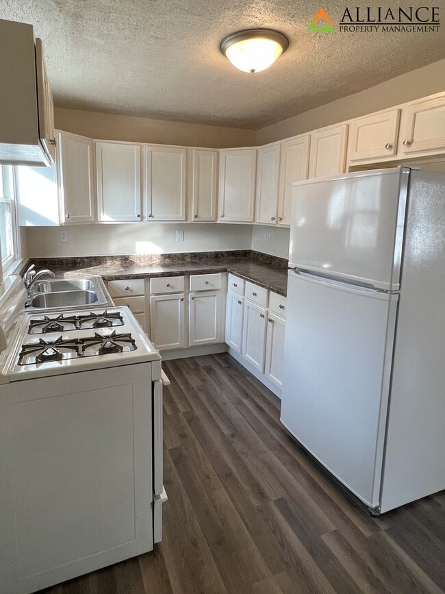 Quaint Rental in Wamego NEWLY RENOVATED!! House Rental in Wamego, KS