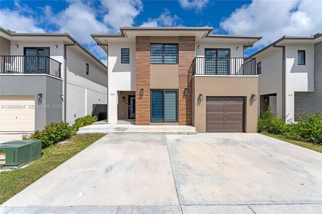 1164 NW 2nd St
