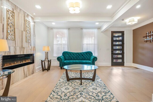 Photo - 4420 15th St NW