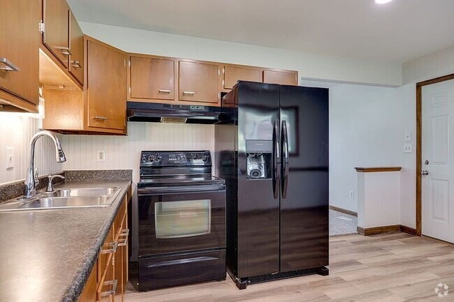 Building Photo - 2841 Prospect Ave Rental