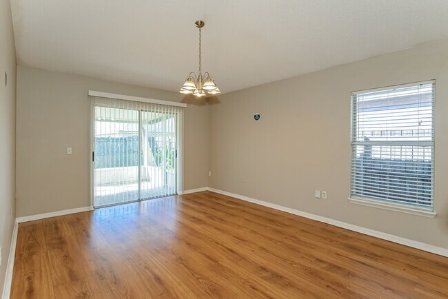 Photo - 1421 Runes Ct