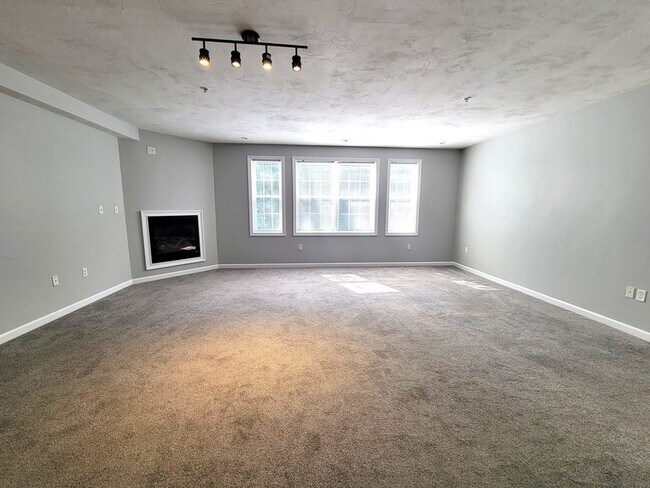 Photo - 70 Oak St Ext Unidad 3E
