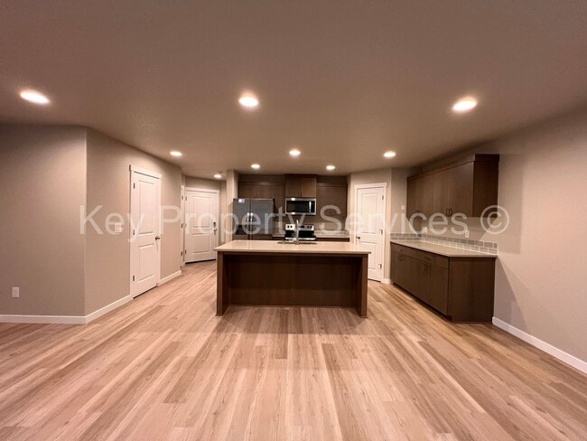 Photo - Spacious Townhome in Central Vancouver Location!