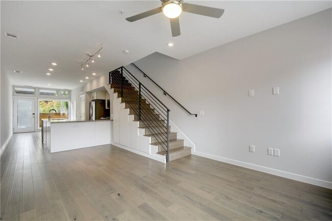 Photo - 2002 E 7th St Unit 243