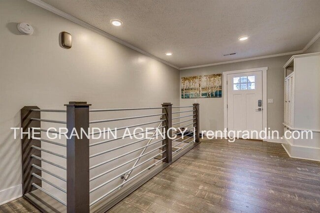 Photo - 1684 Dudley Amos Rd