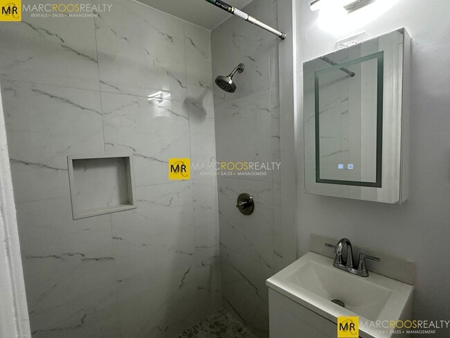 Photo - 512 Commonwealth Ave Unit 2