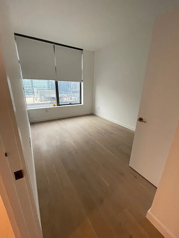 Photo - 3 Ct Square W Unit Apt 2304