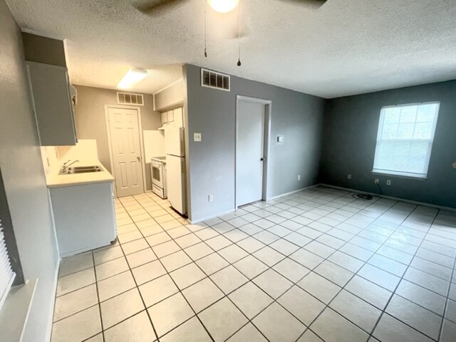 Photo - 2701 Colonial Ave