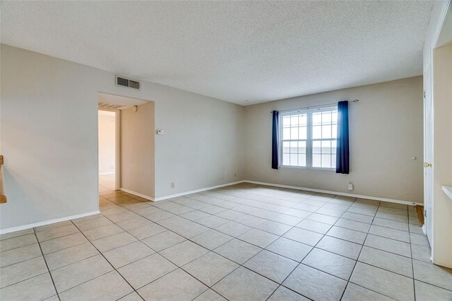 Photo - 910 Duncan Ln Unit 48