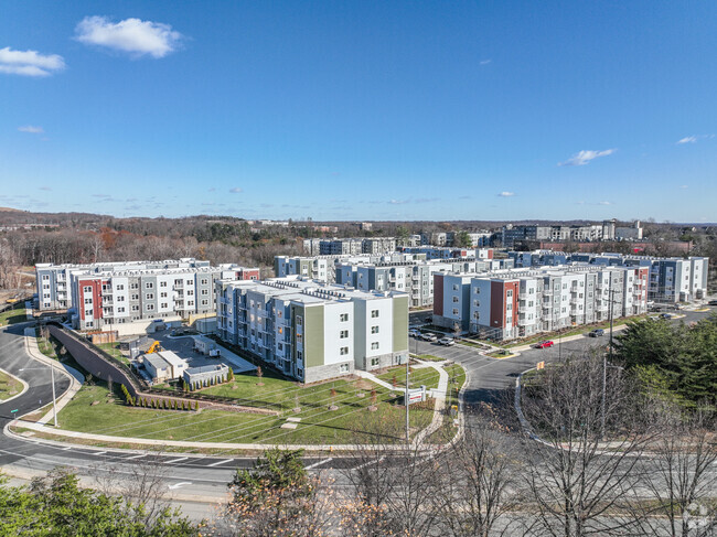 Building Photo - Landing at Mason's Bridge Rental