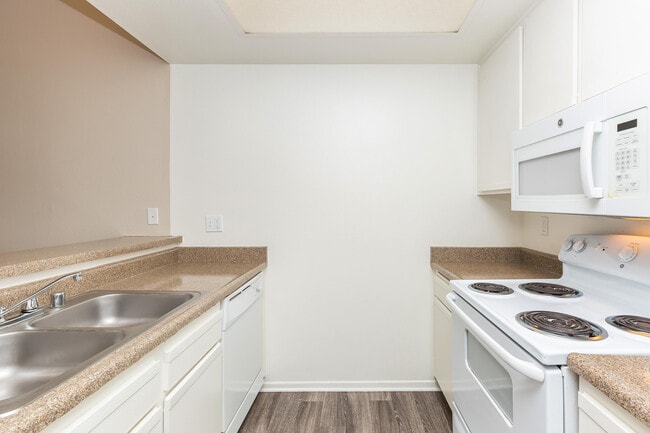 Photo - Emerald Court Apartment Homes