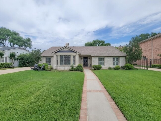 Building Photo - 6130 Valley Forge Dr