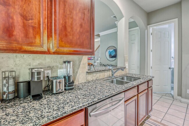Photo - 9113 Creekstone Lake Dr