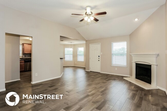 Photo - 517 Bretts Way