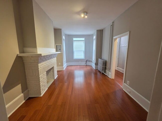 Photo - 239 K St NE