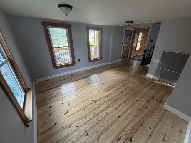 Photo - 173 Main St Unit 1