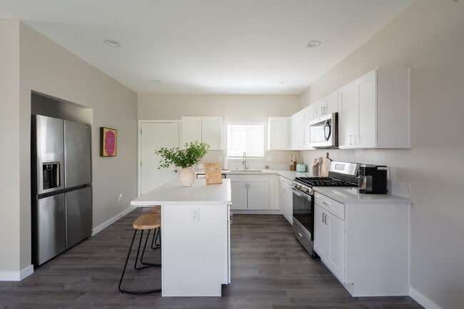 Photo - Spacious turfed yard!