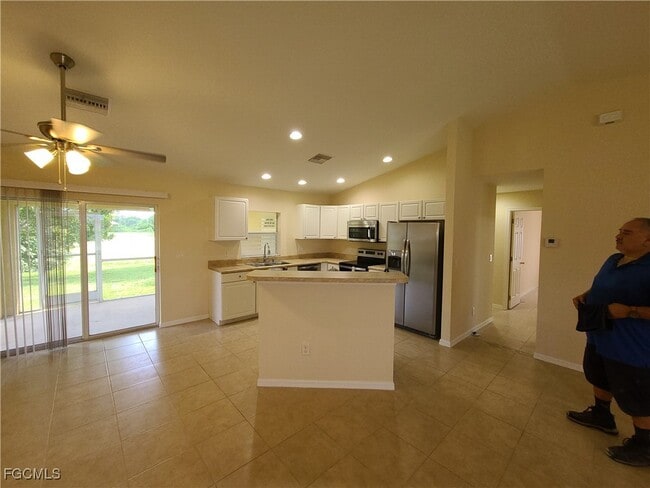 Photo - 337 SW 29th Ave