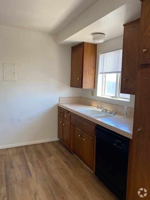 Kitchen Window/Dishwasher - 1304 Amethyst St Unit D Rental