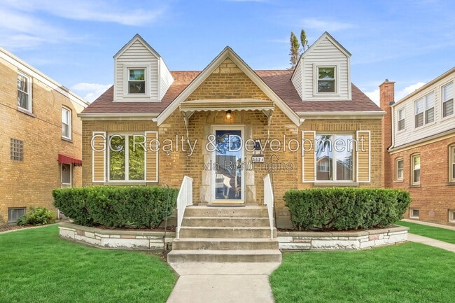 Building Photo - 6953 W Summerdale Ave