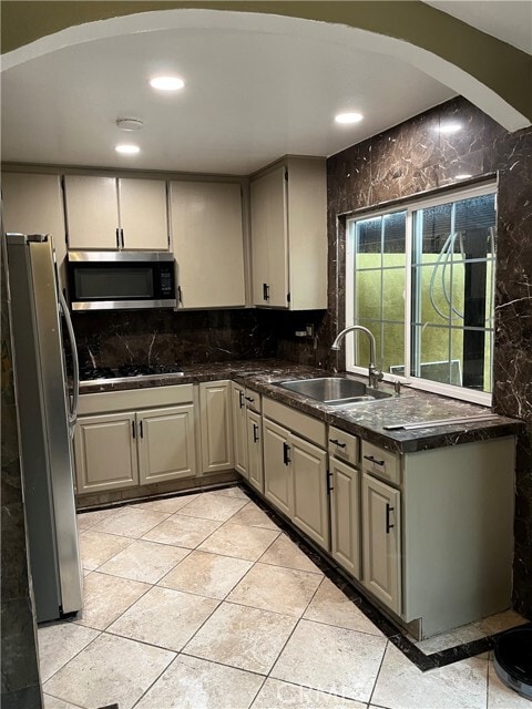 Photo - 21062 Larchmont Dr