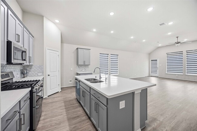 20427 Windcrest Colony Trail