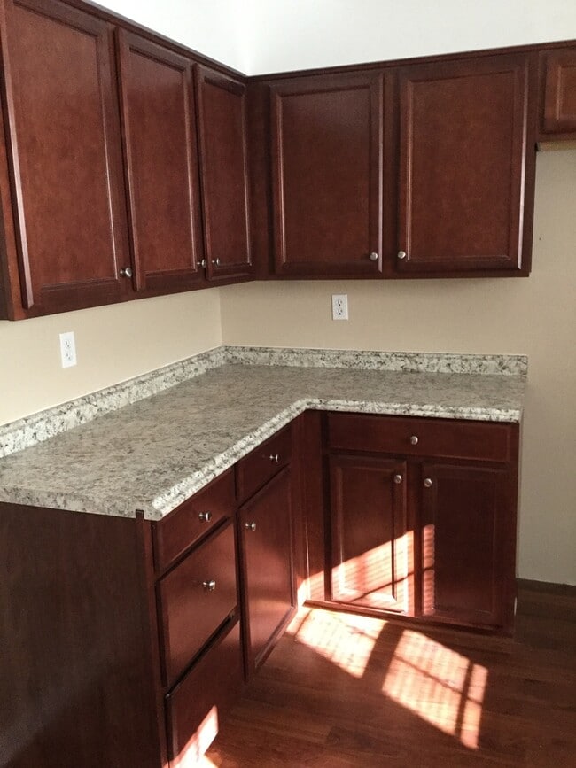 Photo - Townhome 3 bedroom/1.5 bath