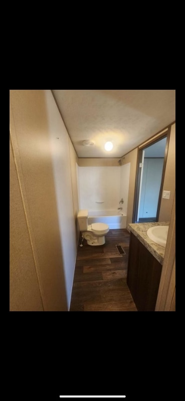 Photo - 110 3rd St