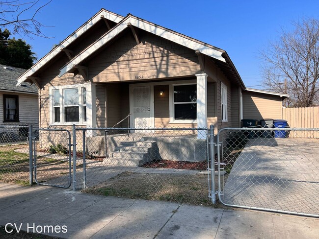 3 br, 1 bath House - 3353 E. Iowa Ave. - 3 br, 1 bath House - 3353 E. Iowa Ave.