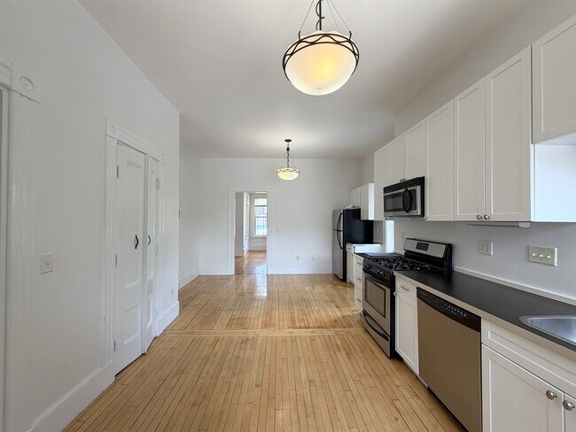 Photo - 37 Laurel St Unit 1