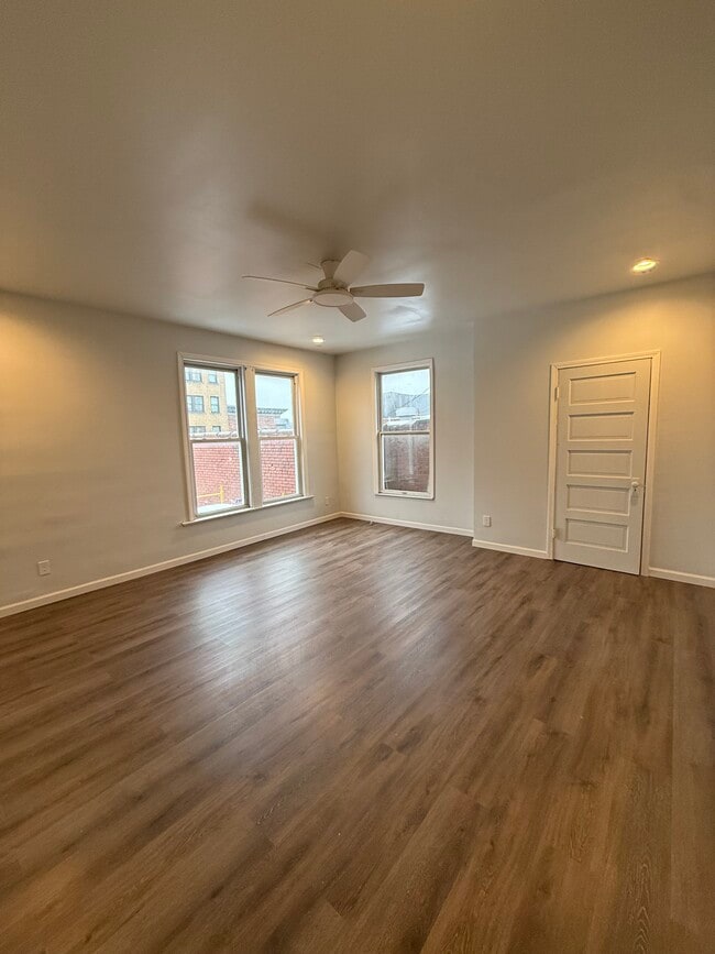 Photo - 250 High St Unit 3